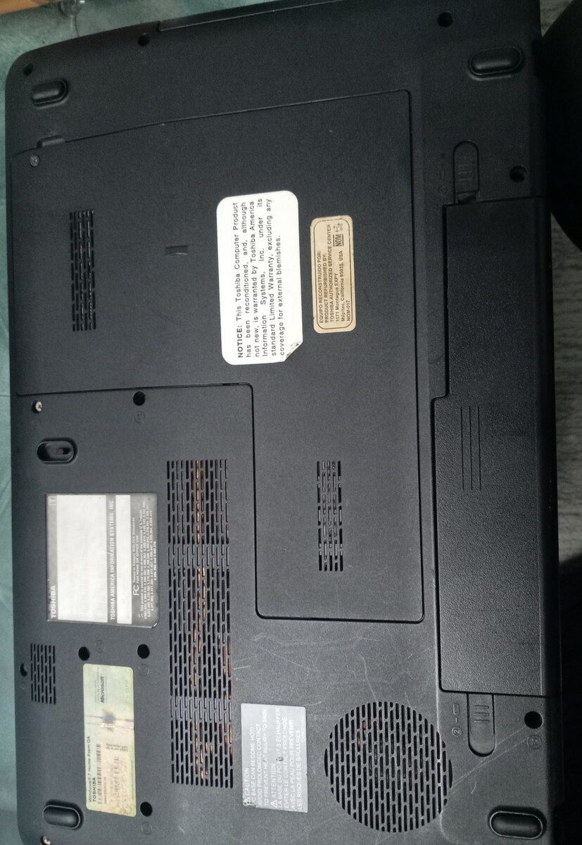 Noutbuk Toshiba — Noutbuklar, Bakı (2)