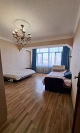 Satılır 1 otaqlı köhnə tikili 45 m² — Humay Xanım — Квартира