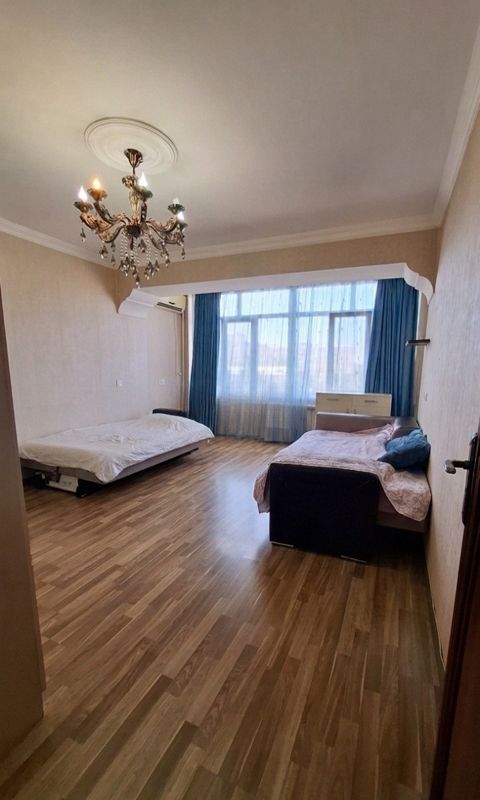 Satılır 1 otaqlı köhnə tikili 45 m² — Bakı