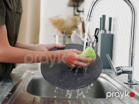Qabyuyan tələb olunur