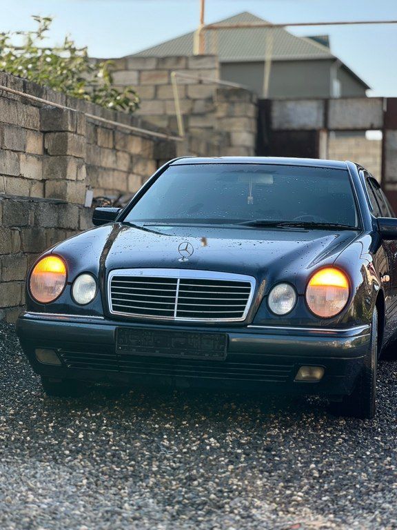 Mercedes E 230, 2.3 L, 1997 il, 369 000 km — Avtomobillər, Quba (3)