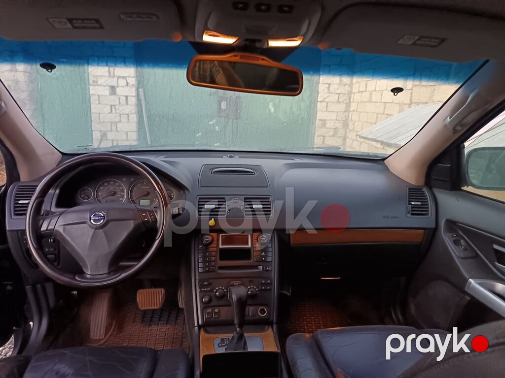 Volvo XC90 T5 AWD – 7 yerlik ailəvi krossover Xüsusiyyətlər: - Model — Avtomobillər, Sanqaçal (6)