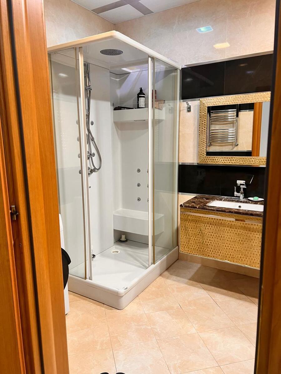 Satılır 4 otaqlı yeni tikili 200 m² — Mənzil, Bakı (9)