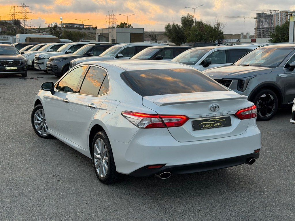 Toyota Camry, 2.5 L, 2018 il, 195 000 km — Avtomobillər, Bakı (7)
