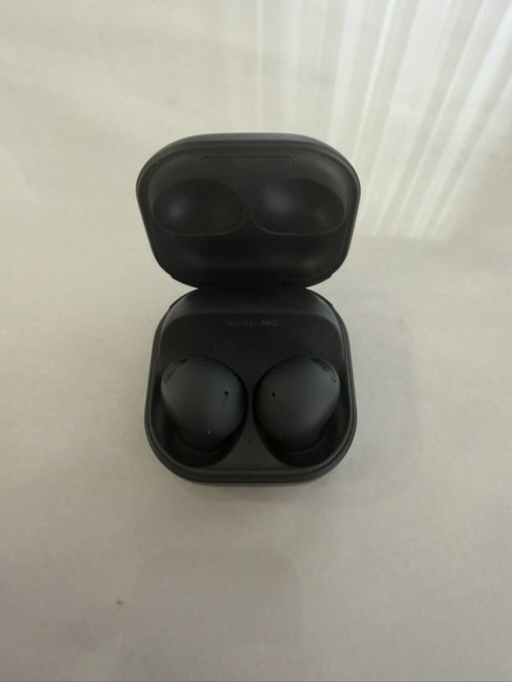 Samsung Galaxy Buds seriyasının simsiz qulaqlıq qutusu (şarj — Şarj cihazları, Bakı (2)