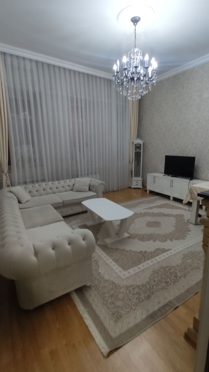 Satış: 3 otaqlı Köhnə tikili, 73 m², Səbail rayonu — Mənzil, Bakı