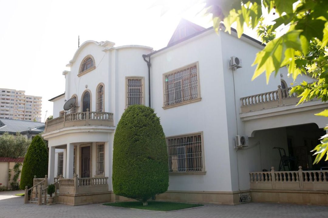 Satılır 6 otaqlı həyət evi/bağ evi 450 m² — Ev, villa, Bakı (3)