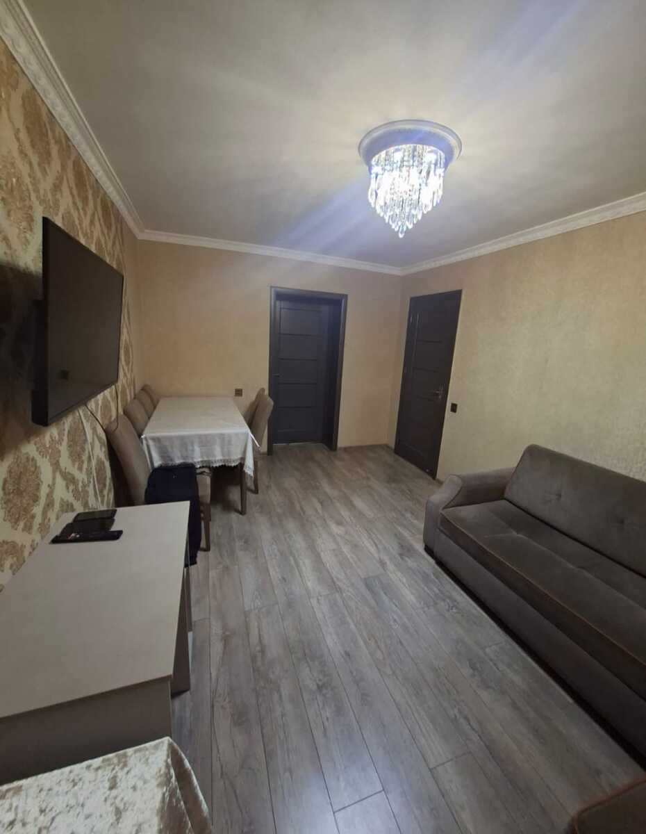 Satılır 2 otaqlı köhnə tikili 50 m² — Mənzil, Bakı (2)