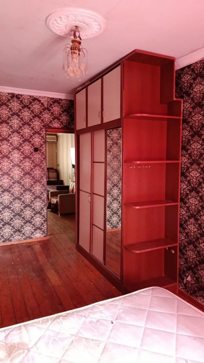 Satılır 2 otaqlı köhnə tikili 55 m² — Mənzil, Bakı (2)