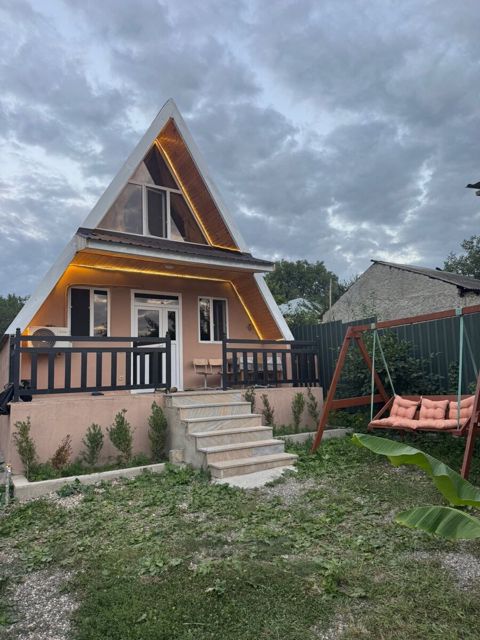 Bağ evi kirayə verilir, Quba r — Quba
