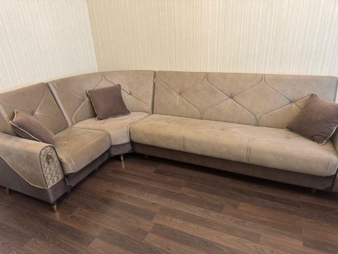Divan satılır 330₼. Açılır bazası var.Ünvan hövsan — Sara — Sofas