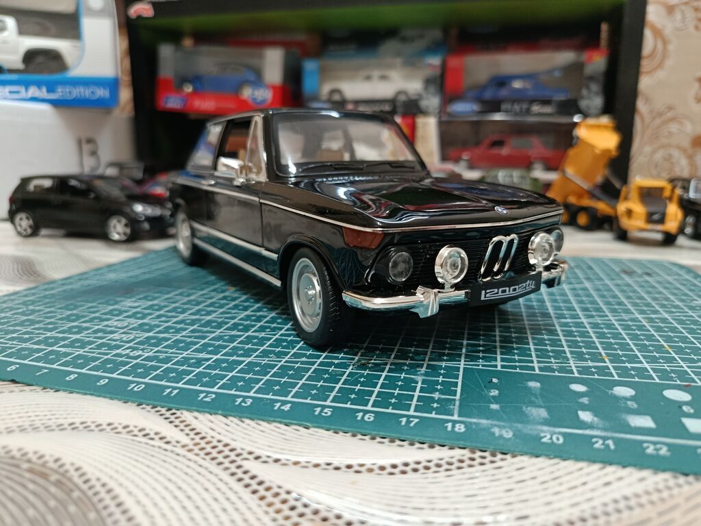 Məhsul: Kolleksiya üçün klassik avtomobil maketi – BMW 2002tii (miqyas — Modellar, Bakı (5)