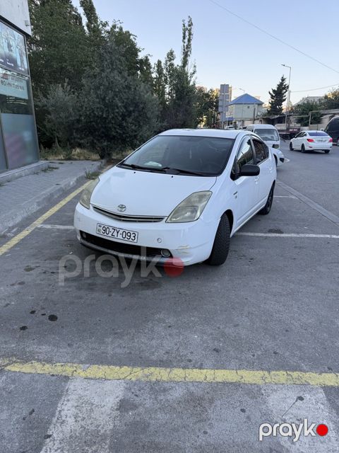 Toyota Prius, 1.5 L, 1.3 kWh, 2008 il, 211 100 km