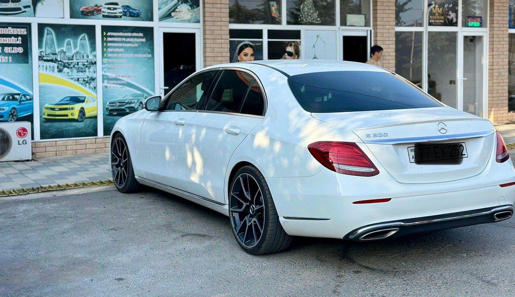 Mercedes E 300, 2.0 L, 2018 il, 87 000 km — Avtomobillər, Cəlilabad (2)