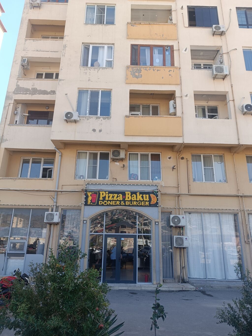 Wacapla elaqe xidmet hakqi 100 manat .2 otaqlı mənzil – çoxmərtəbəli — Mənzil, Bakı