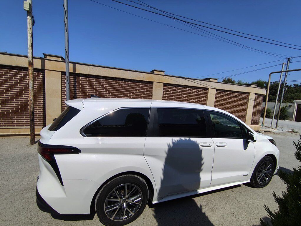 Toyota Sienna, 2.5 L, 1.9 kWh, 2021 il, 94 000 km — Avtomobillər, Bakı (8)