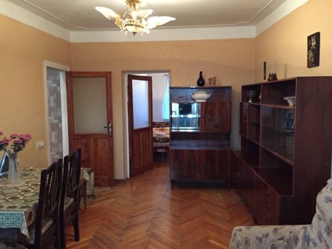 İcarəyə verilir 3 otaqlı köhnə tikili 69 m² — Bakı