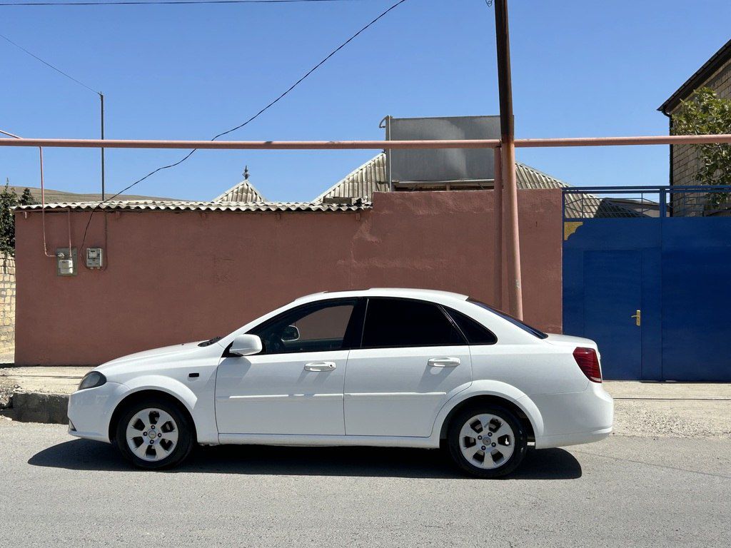 Daewoo Gentra, 1.5 L, 2014 il, 300 000 km — Avtomobillər, Bakı (4)