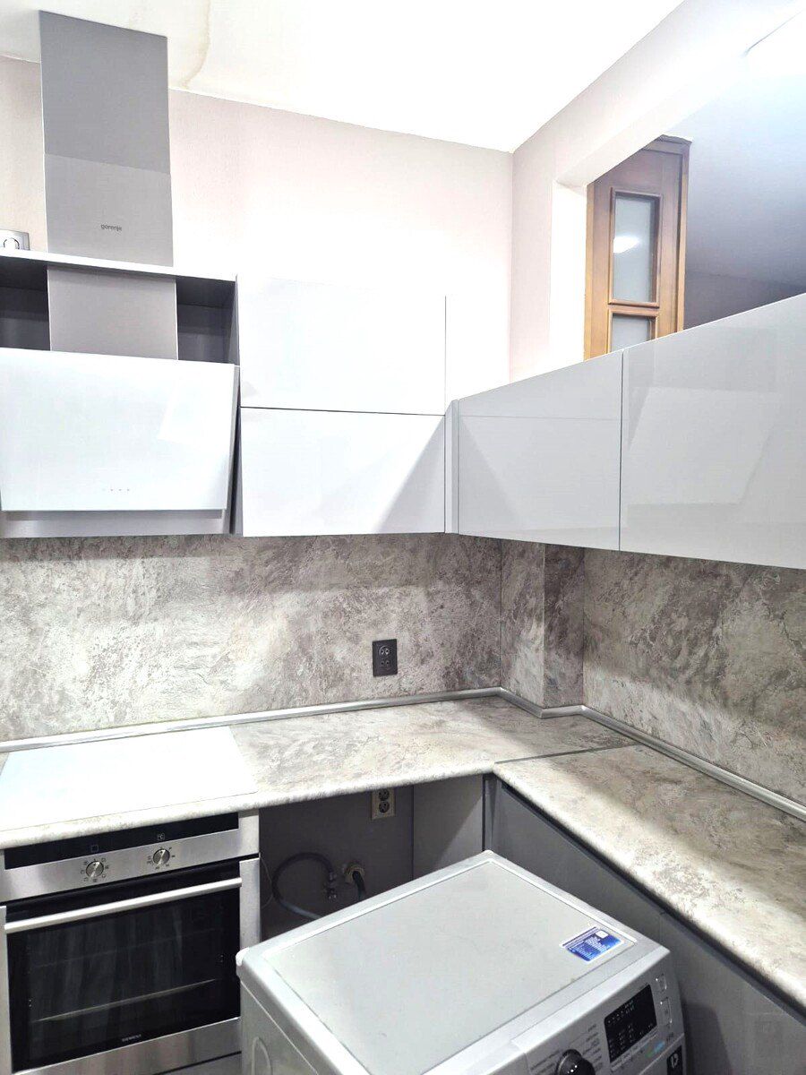 Satılır 3 otaqlı köhnə tikili 100 m² — Mənzil, Bakı (8)
