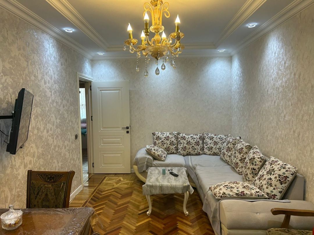 Satılır 3 otaqlı köhnə tikili 72 m² — Mənzil, Bakı (2)