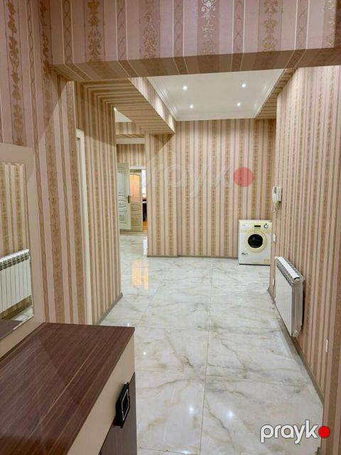 Satılır 4 otaqlı yeni tikili 190 m² — Bakı