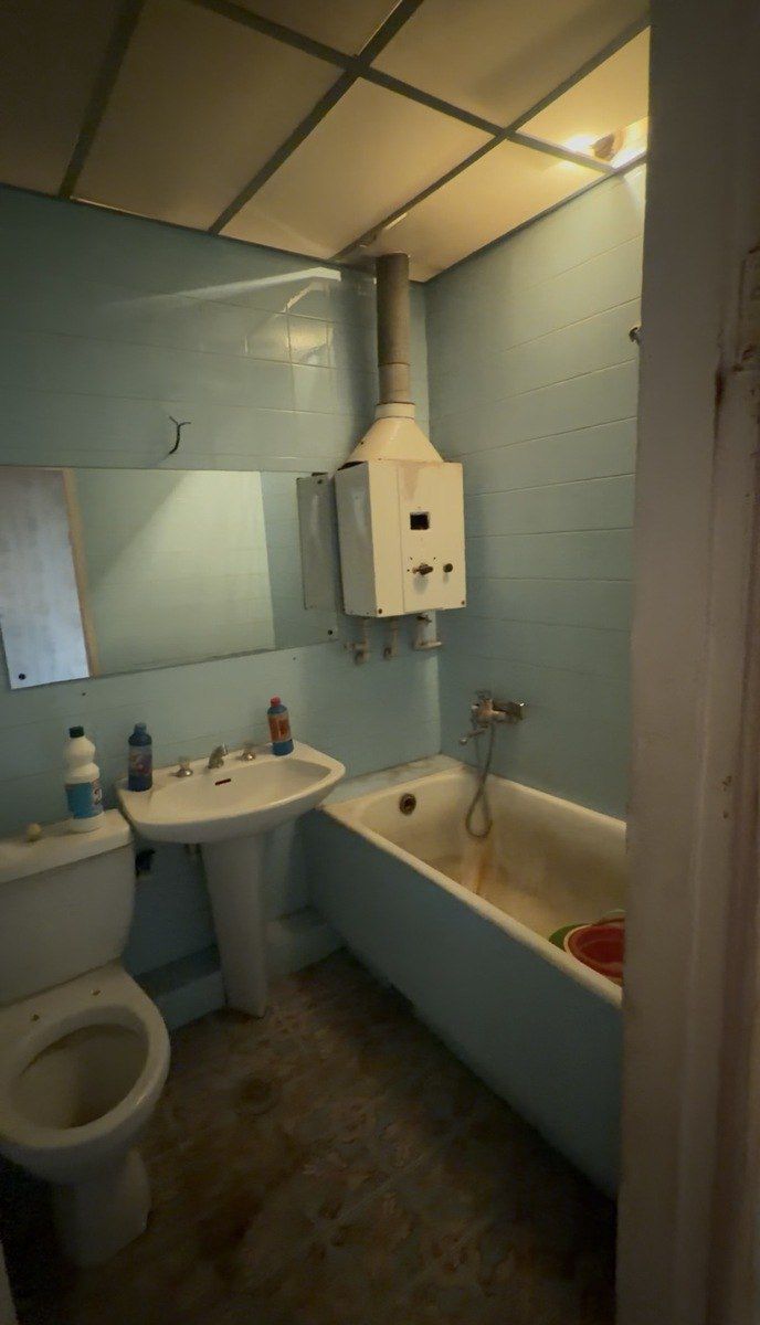 Satılır 2 otaqlı köhnə tikili 50 m² — Mənzil, Bakı (5)