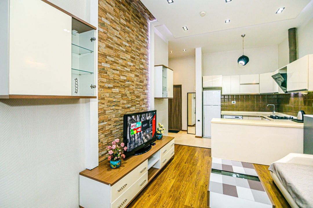 İcarəyə verilir 2 otaqlı köhnə tikili 70 m² — Mənzil, Bakı (9)