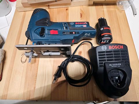 Batareyalı lobzik "Bosch GST 12-70" — Qazax
