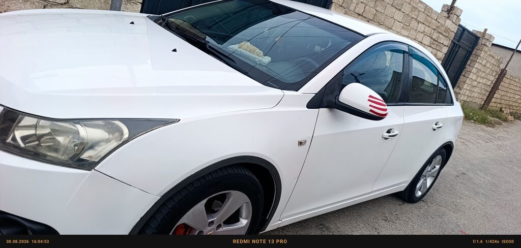 Chevrolet Cruze sedan – ağ rəng, benzinlə işləyən, avtomatik ötürmə — Avtomobillər, Digah (8)