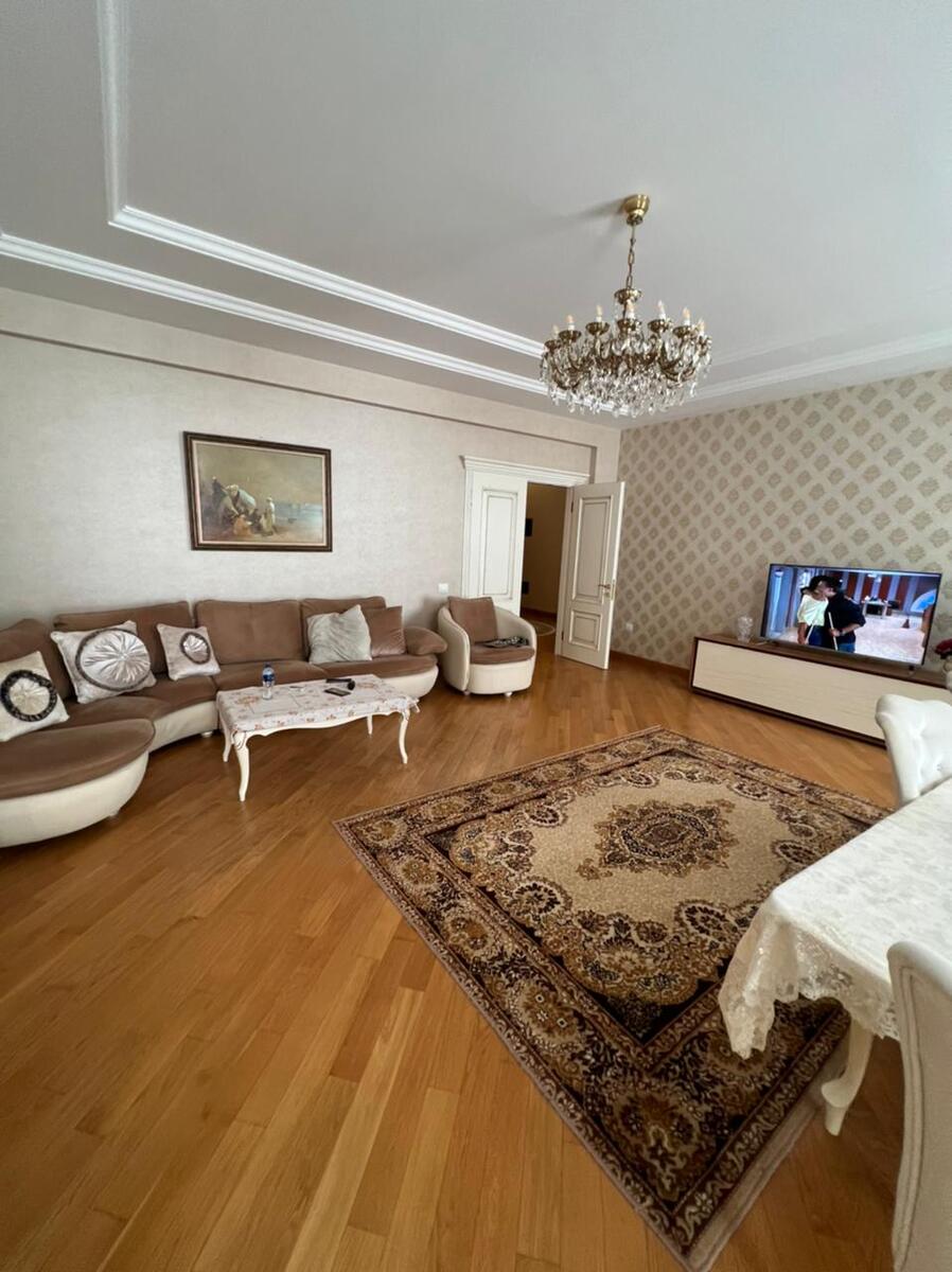 Satılır 3 otaqlı yeni tikili 170 m² — Mənzil, Bakı (3)