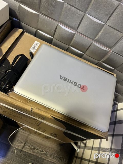 Toshiba noutbuk Xüsusiyyətlər: - Model xətti: Toshiba Satellite — Bakı