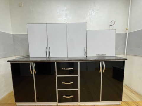 Mətbəx mebel dəsti Yaxşı vəziyyətdə mətbəx mebeli, moyka və 2 ədəd — Bakı