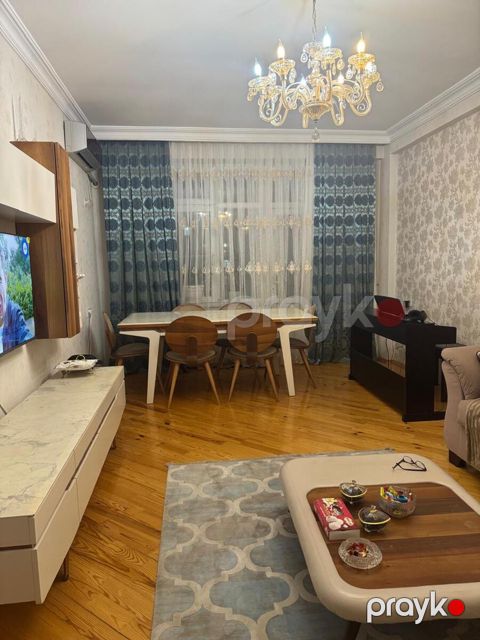 Satılır 3 otaqlı yeni tikili 110 m²