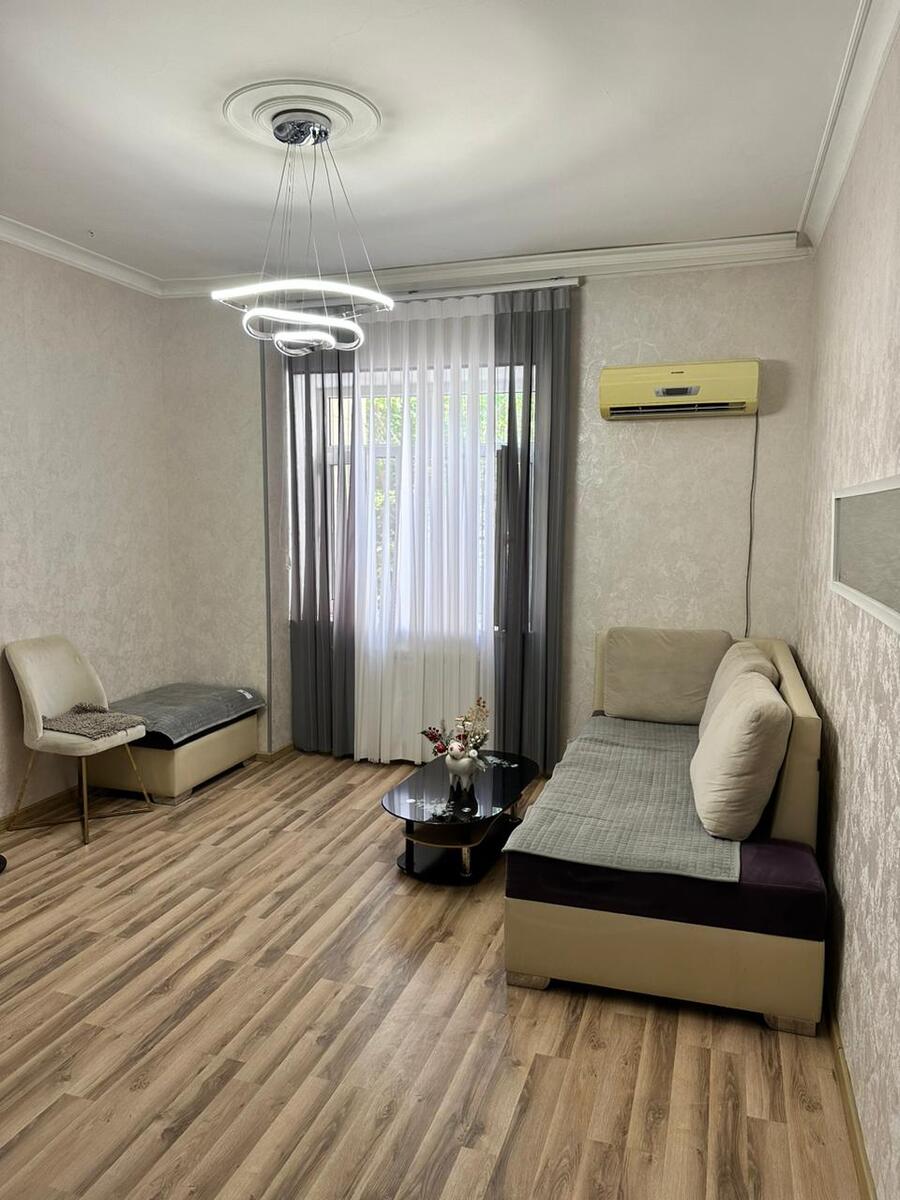 Satılır 2 otaqlı köhnə tikili 40 m² — Mənzil, Bakı
