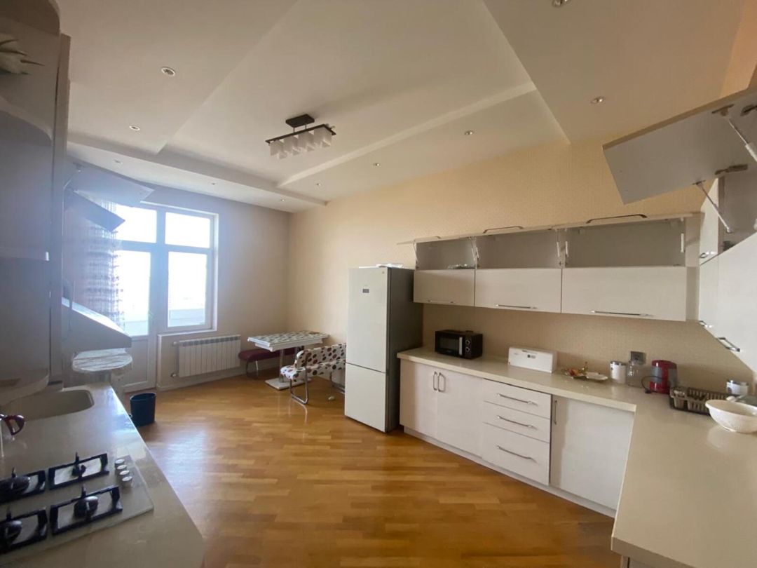 İcarəyə verilir 2 otaqlı yeni tikili 100 m² — Mənzil, Bakı (7)