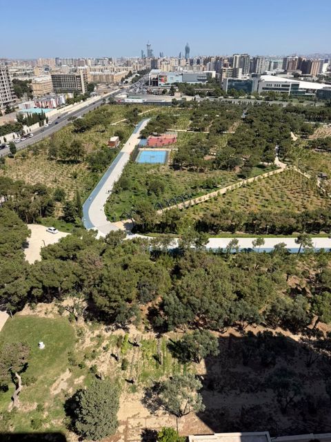 İcarəyə verilir 4 otaqlı yeni tikili 268 m² — Bakı