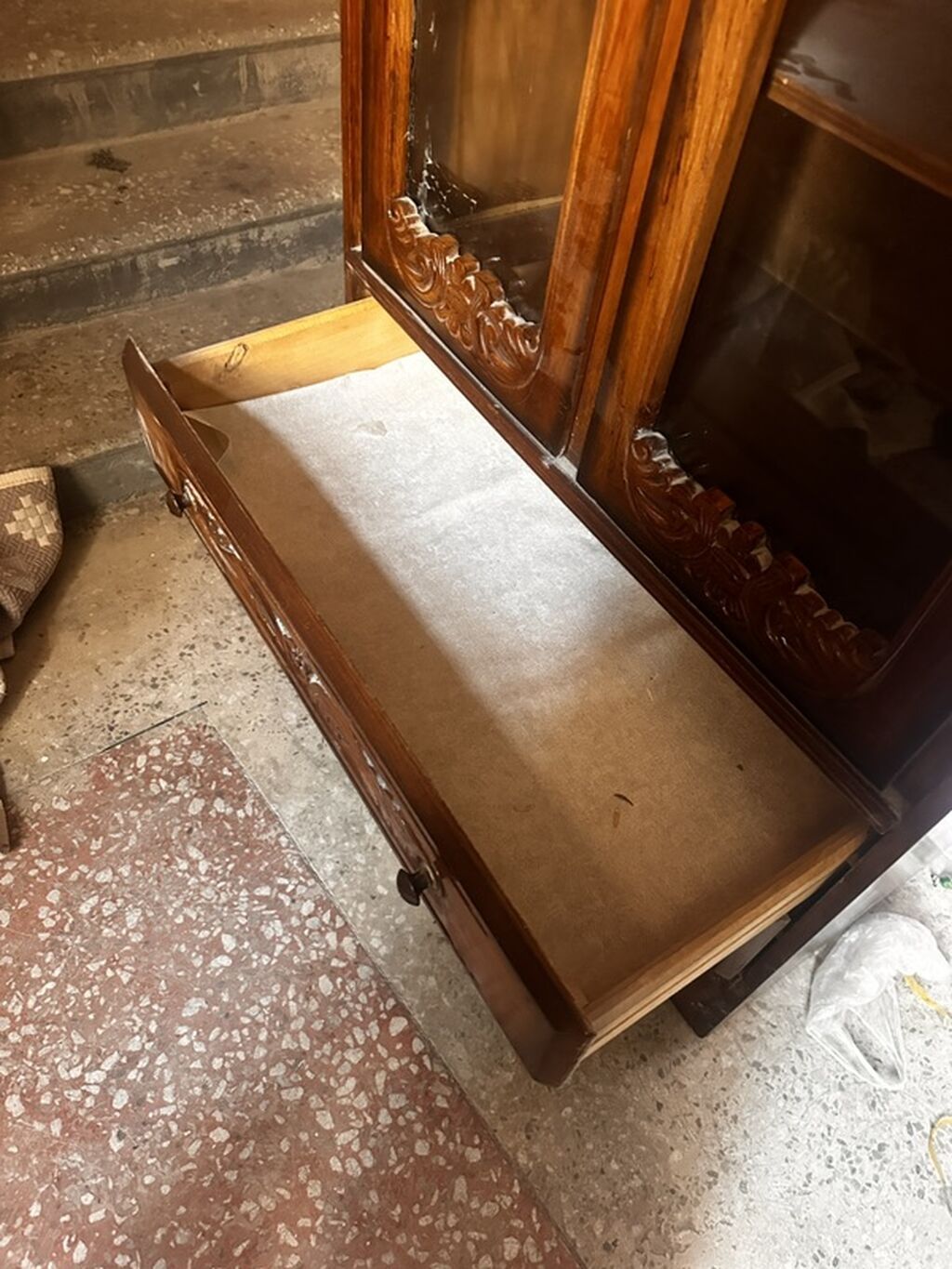 Qoz agacindan cox keyfiyyetli Unvan Zerife goz xestexanasi ile — Qonaq otağı üçün, Mehdiabad (2)