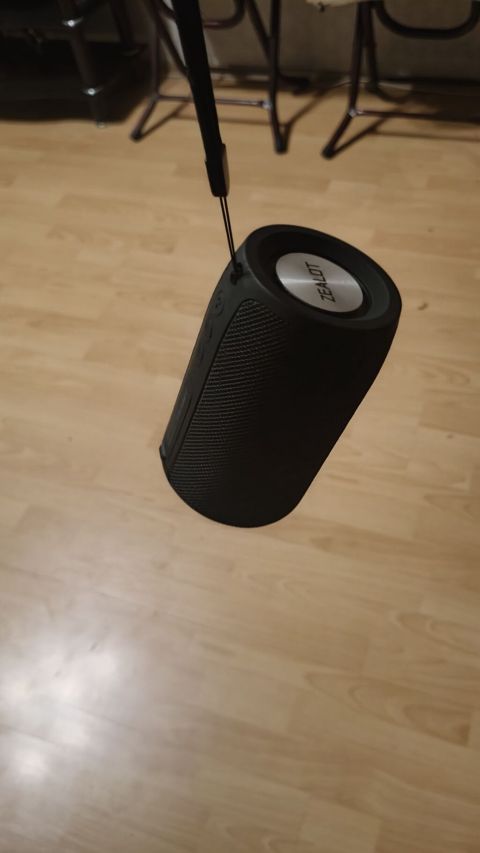 Zealot s32 ideal veziyetde qesey sesi bass var — Bakı