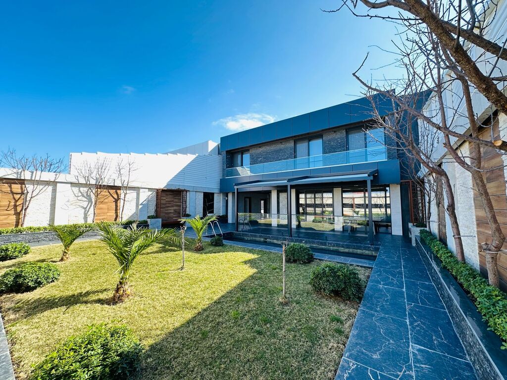 İcarəyə verilir 4 otaqlı həyət evi/bağ evi 400 m² — Ev, villa, Bakı