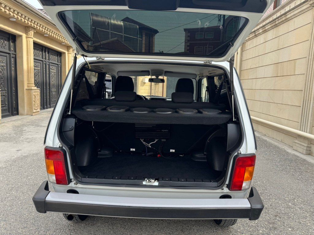 Lada (VAZ) Niva, 1.7 L, 2024 il, 26 900 km — Avtomobillər, Bakı (6)