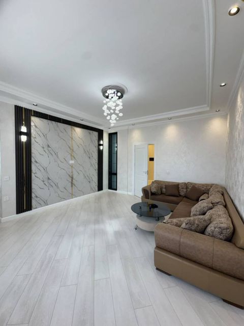 Satılır 4 otaqlı yeni tikili 110 m² — Bakı