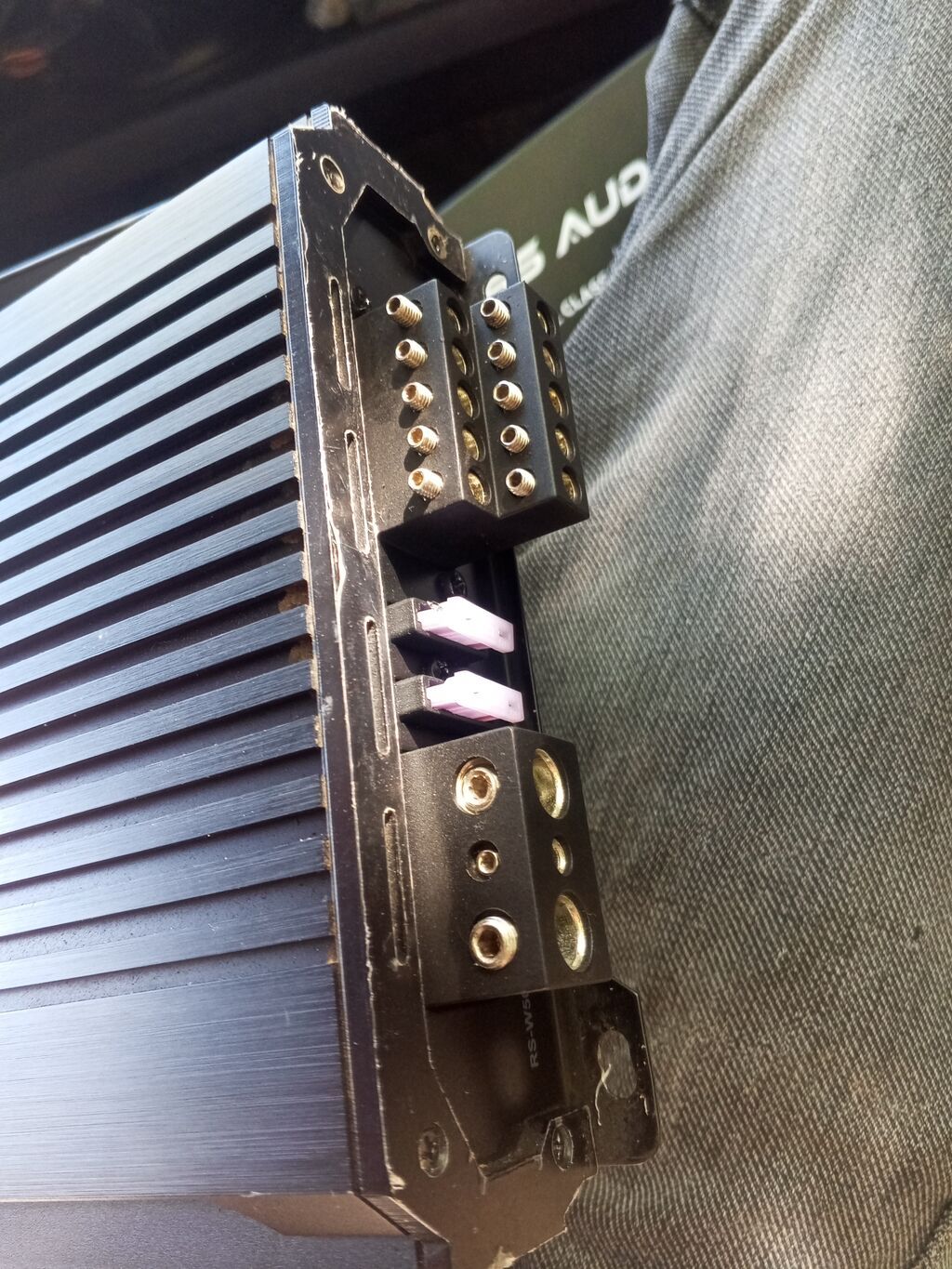 Reıss Audio RS-W5000.5 – 5 kanallı Class AB avtomobil gücləndiricisi — Gücləndiricilər, qəbuledicilər və DAC, Salyan (2)
