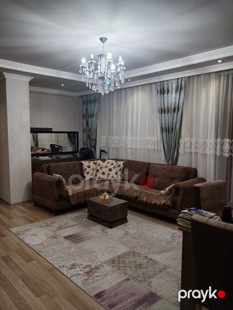 İcarəyə verilir 3 otaqlı yeni tikili 112 m²