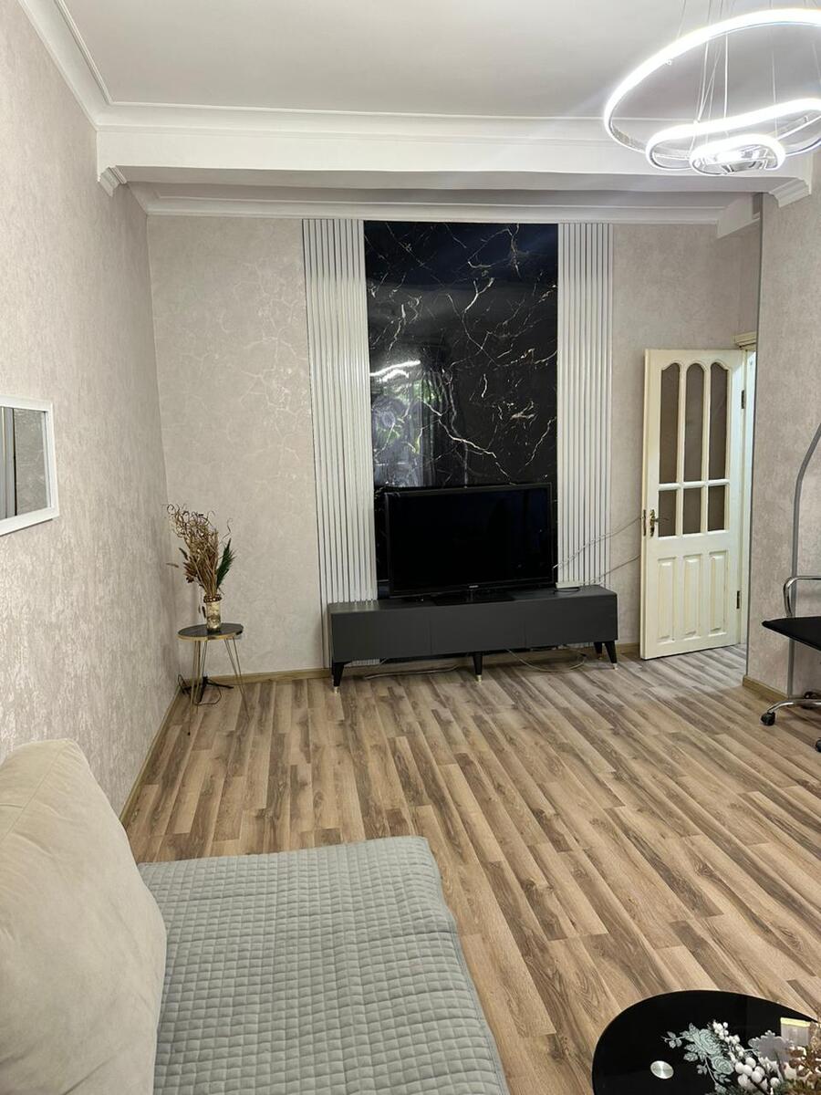 Satılır 2 otaqlı köhnə tikili 40 m² — Mənzil, Bakı (2)