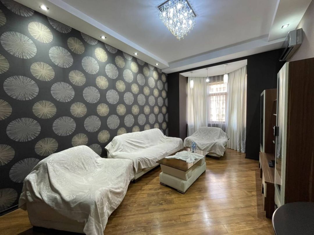 İcarəyə verilir 3 otaqlı köhnə tikili 110 m² — Mənzil, Bakı (2)
