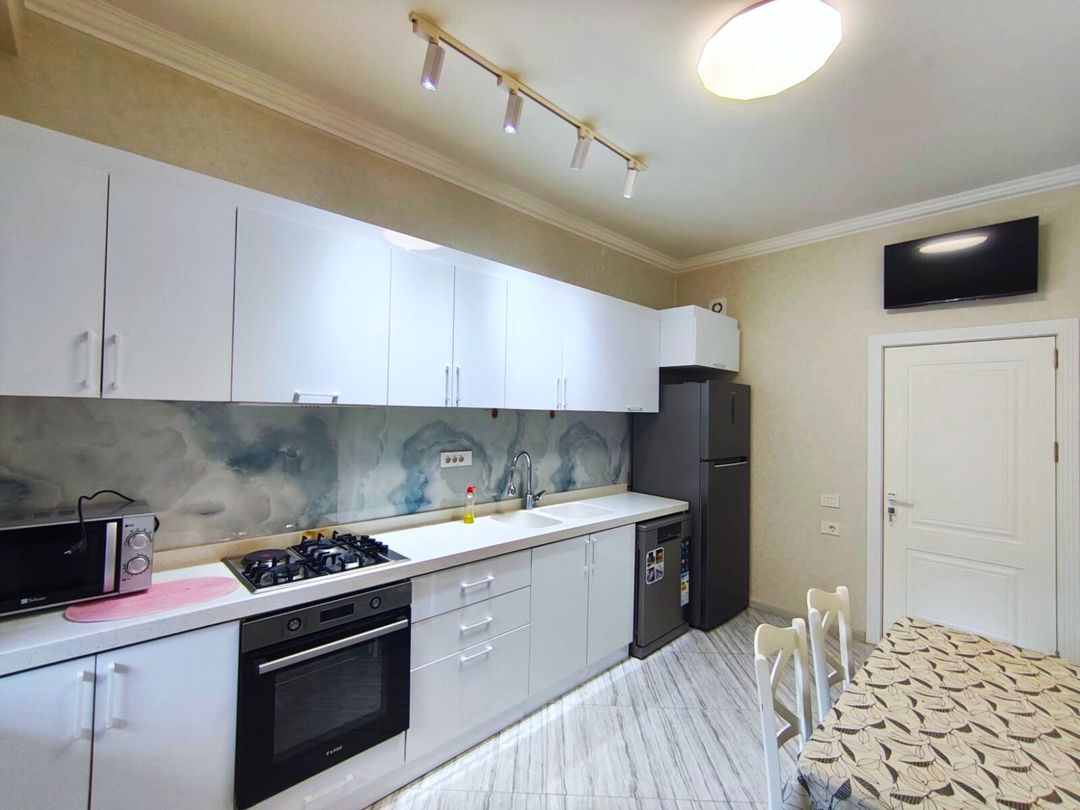 İcarəyə verilir 3 otaqlı yeni tikili 110 m² — Mənzil, Bakı (6)