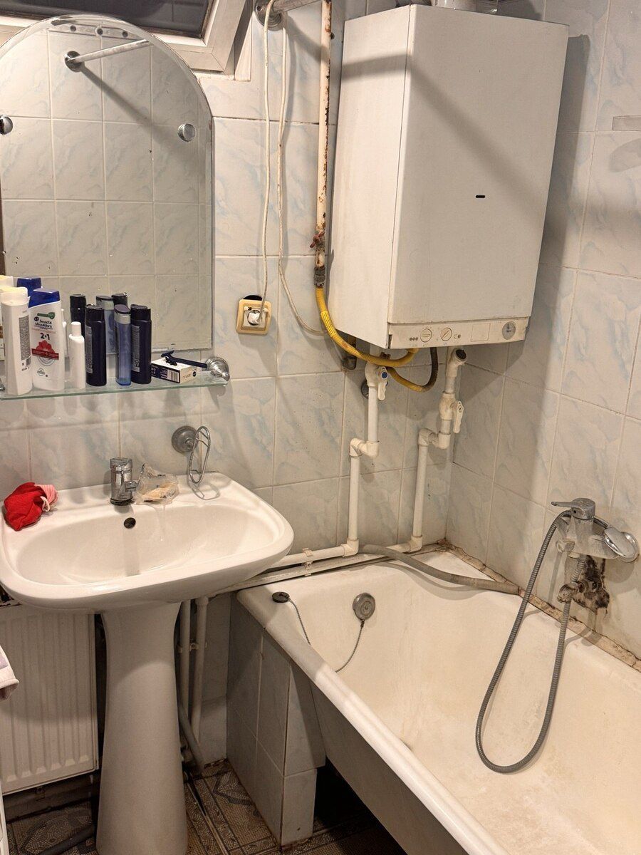 İcarəyə verilir 3 otaqlı köhnə tikili 104 m² — Mənzil, Bakı (8)