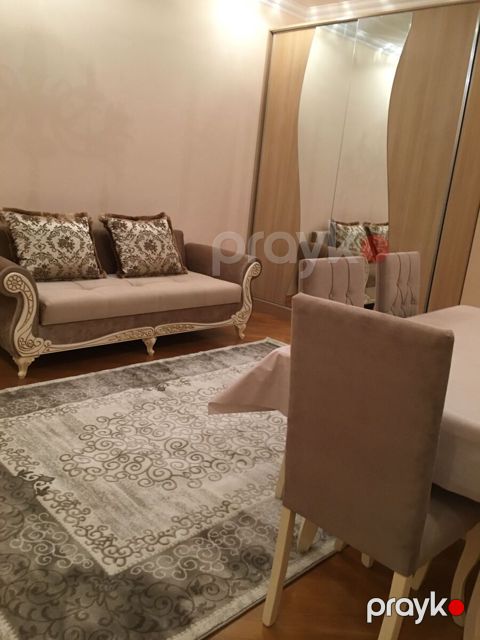 İcarəyə verilir 3 otaqlı yeni tikili 135 m²