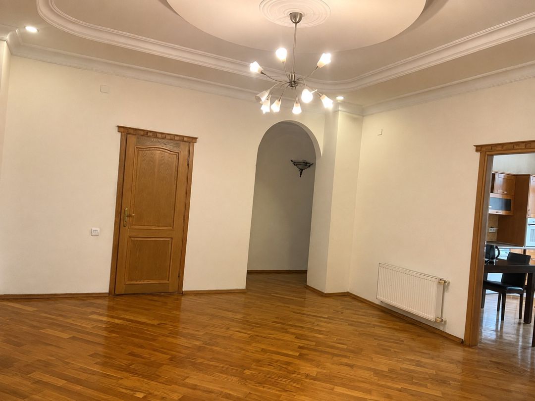 Satılır 4 otaqlı yeni tikili 211 m² — Mənzil, Bakı (10)
