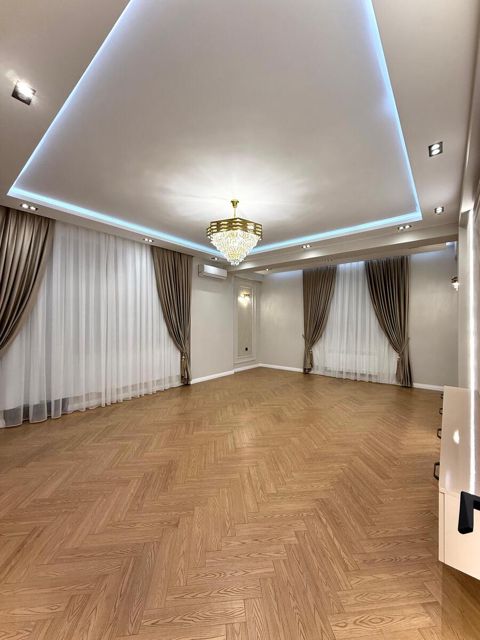 Satılır 3 otaqlı yeni tikili 132 m² — Bakı